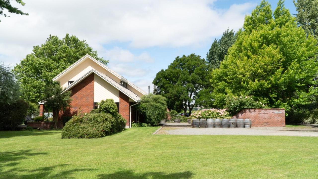 Fairhall Lodge Woodbourne Exterior photo