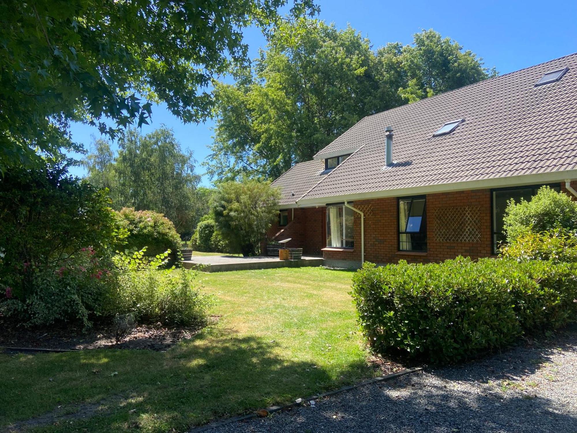 Fairhall Lodge Woodbourne Exterior photo